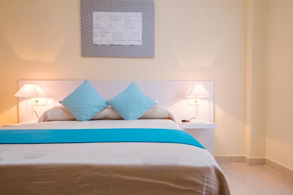 Apartamento Cala Bajo Нерха Екстер'єр фото