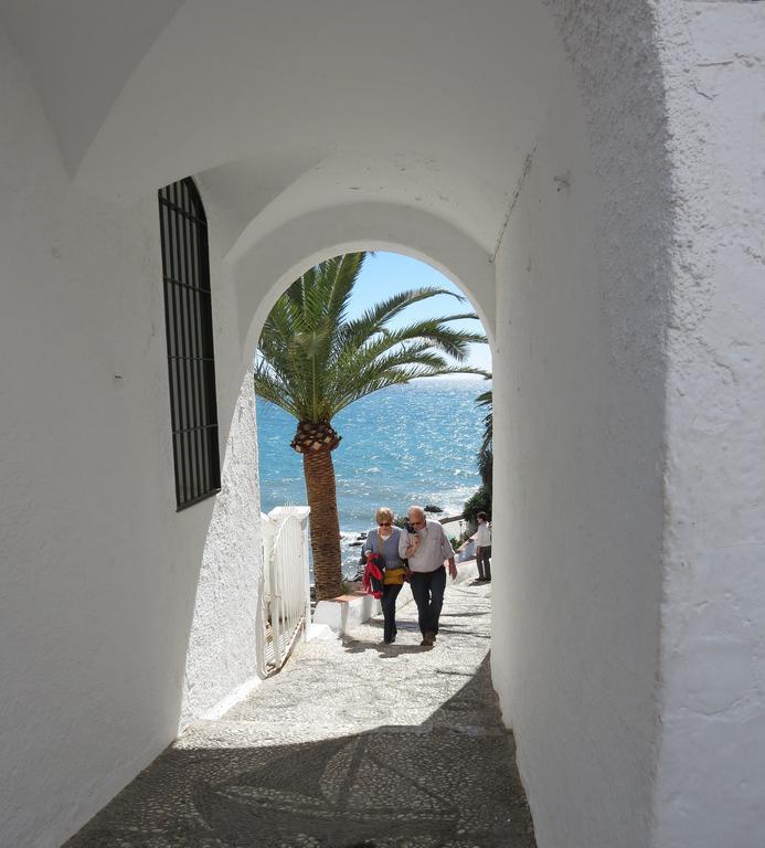 Apartamento Cala Bajo Нерха Екстер'єр фото