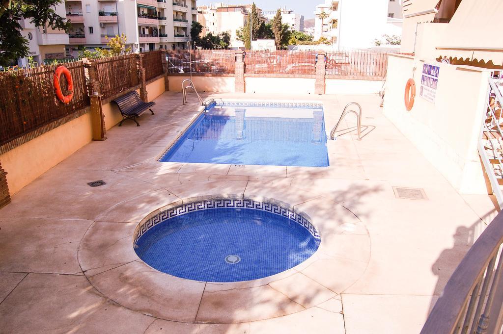 Apartamento Cala Bajo Нерха Екстер'єр фото